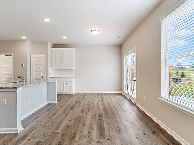 3785 Prospect Point Dr — Photo 11