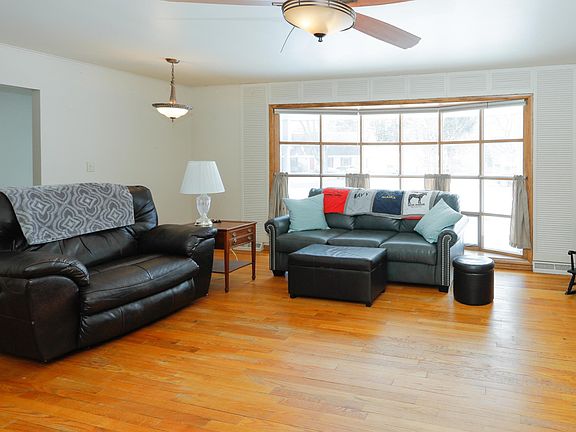 1108 Independence-105