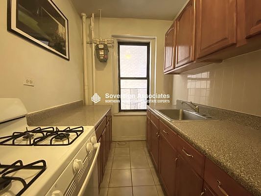4th image of 400 Fort Washington Ave APT 2G