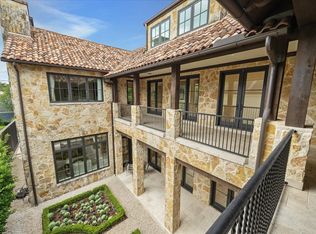 1928 Dunstan Rd, Houston, TX 77005