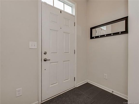 4th image of 1909 Fleetwood Dr #94