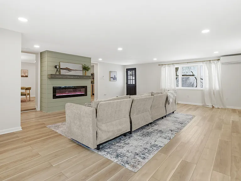 624 Orchard Hill Dr — Photo 8