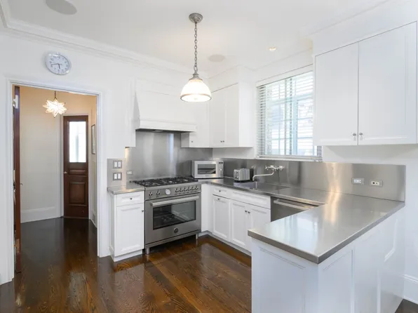 115 East 67th Street image 13 of 28