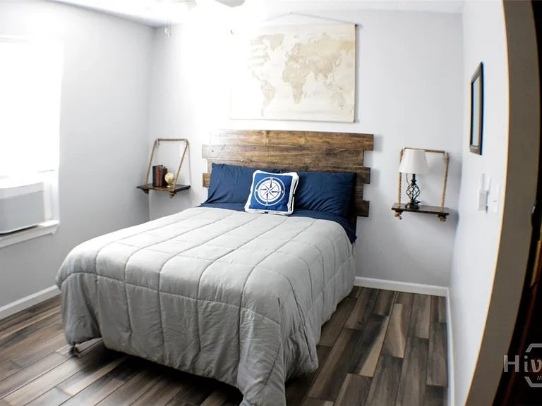 Teakwood Dr — Photo 4