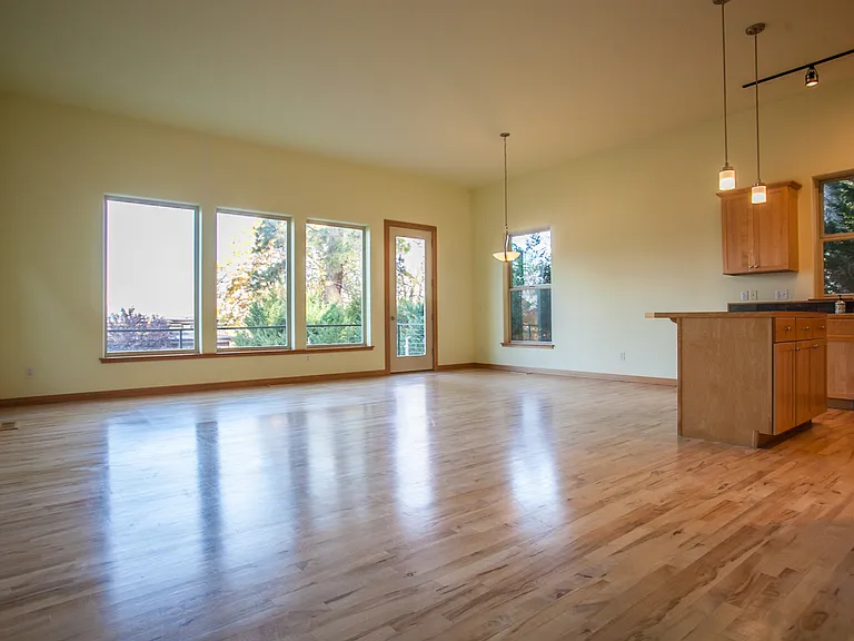 2160 Salmon Ln — Photo 4