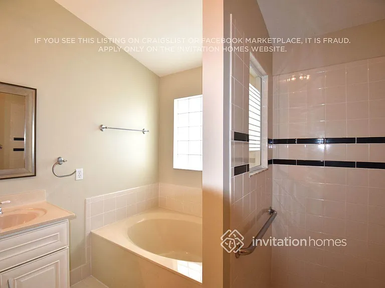 16565 NW 6th St — Photo 14