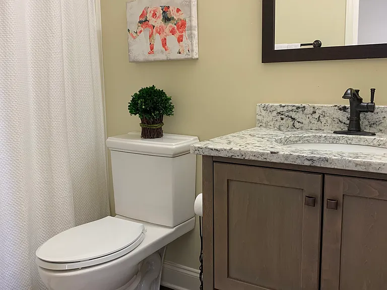 710 Powell Dr — Photo 43