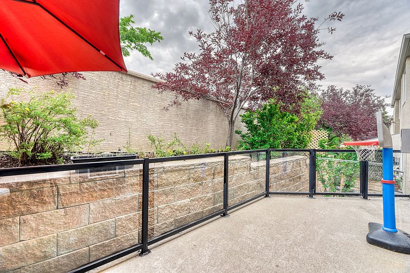 Calgary Townhouse for rent - 3 Bedrooms — photo 13