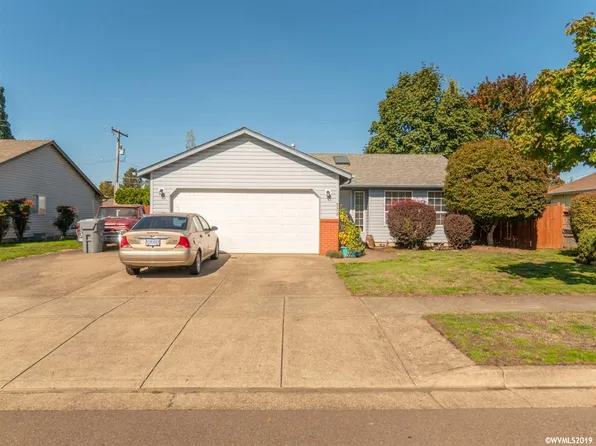 323 Violet St, Lebanon, OR 97355
