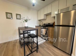 44 Victoria Ave S #303, Hamilton, ON L8N2S7