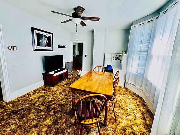 4th image of 552 Prospect St