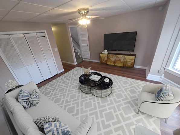 752 N 11th St FLOOR 2