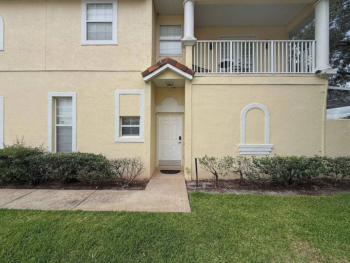 4 bed, 3.5 bath, 1642 sqft, $2,200 — Photo 2