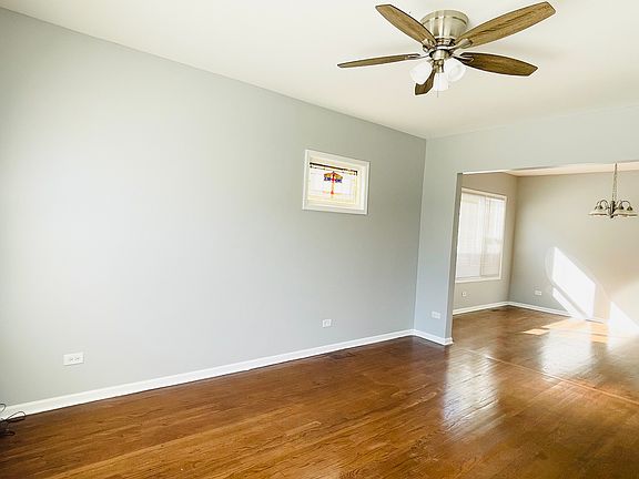 2nd image of 10506 S Eggleston Ave