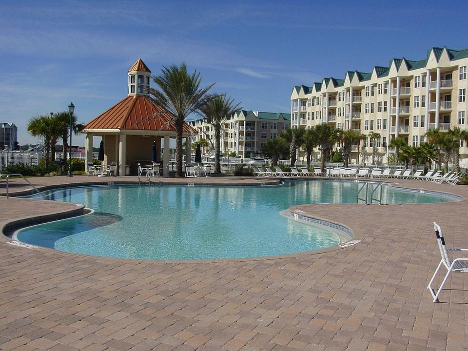 Marina pool next to social room with pool table, TV's. Also a Pub/ Restaurant pool side