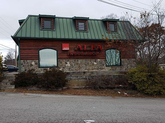 3rd image of 10081 Blue Ridge Dr
