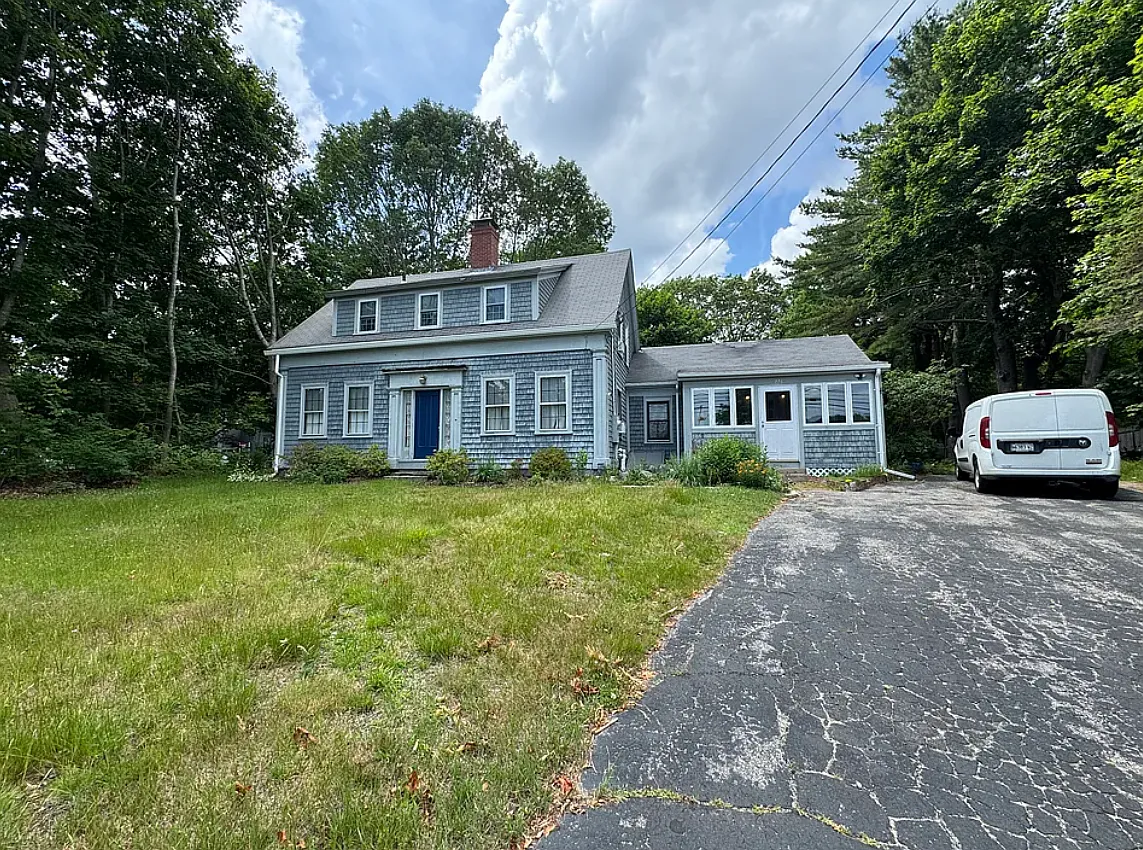4 bed, 1688 sqft, $2,950 — Photo 1