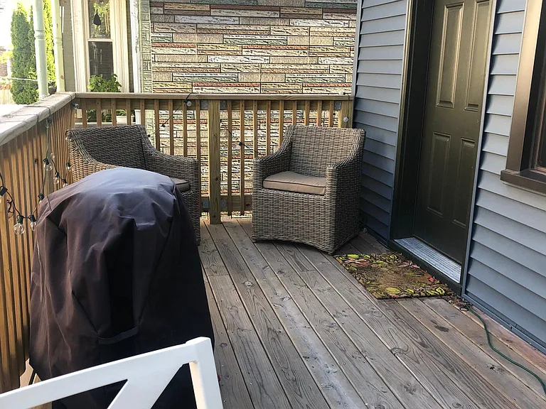 Fantastic deck for entertaining or hanging out