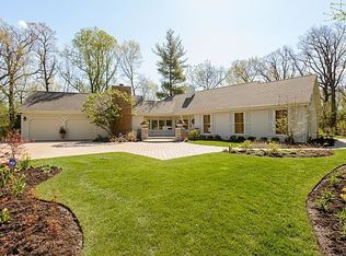 25 Brierfield Ct, Lake Bluff, IL
