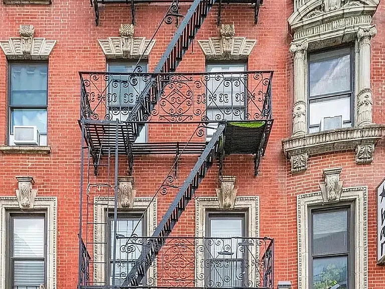 92 2nd Ave #17 — Photo 8