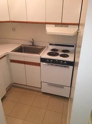 Rented by Bond New York | media 19