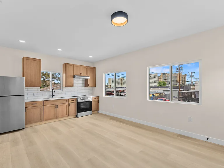 3657-63 Dalbergia St #3655 — Photo 4