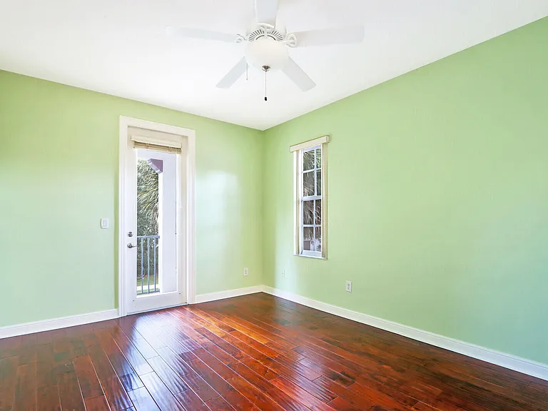 1904 Flower Dr — Photo 35