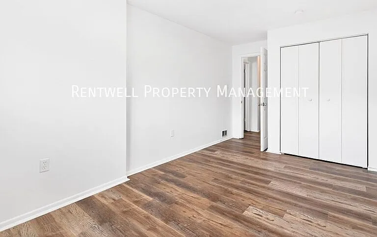 27 Highland Ave — Photo 29