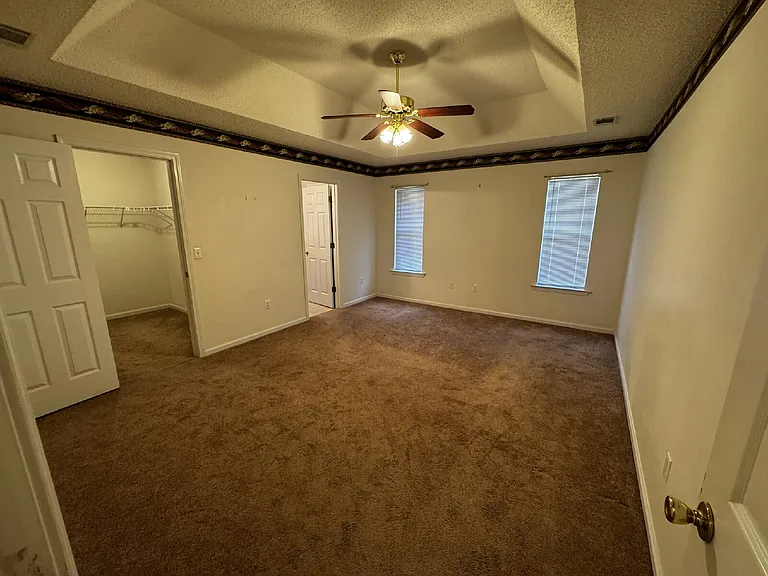 801 Hopeton Ct — Photo 12