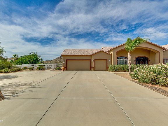 2nd image of 9298 W Weaver Cir