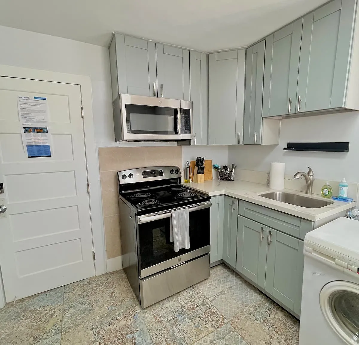 3906 Wabash Ave — Photo 2