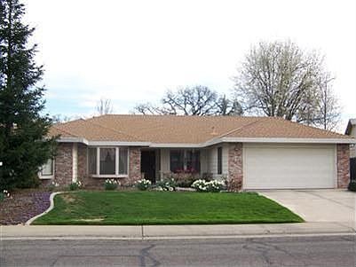 1st image of 2635 Tamarack Dr