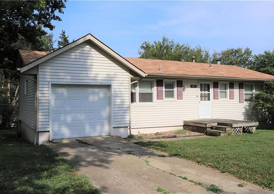 1st image of 643 N 82nd Ter