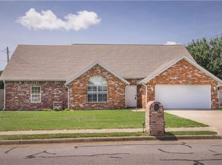 3021 Colton Dr, Springdale, AR 72762