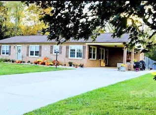 2407 Winkler St, Lenoir, NC 28645