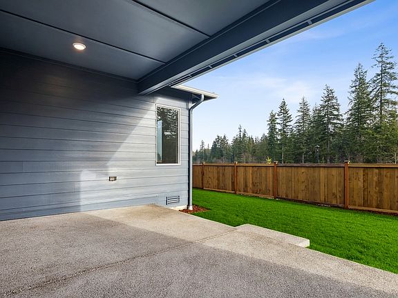 Covered Rear Patio