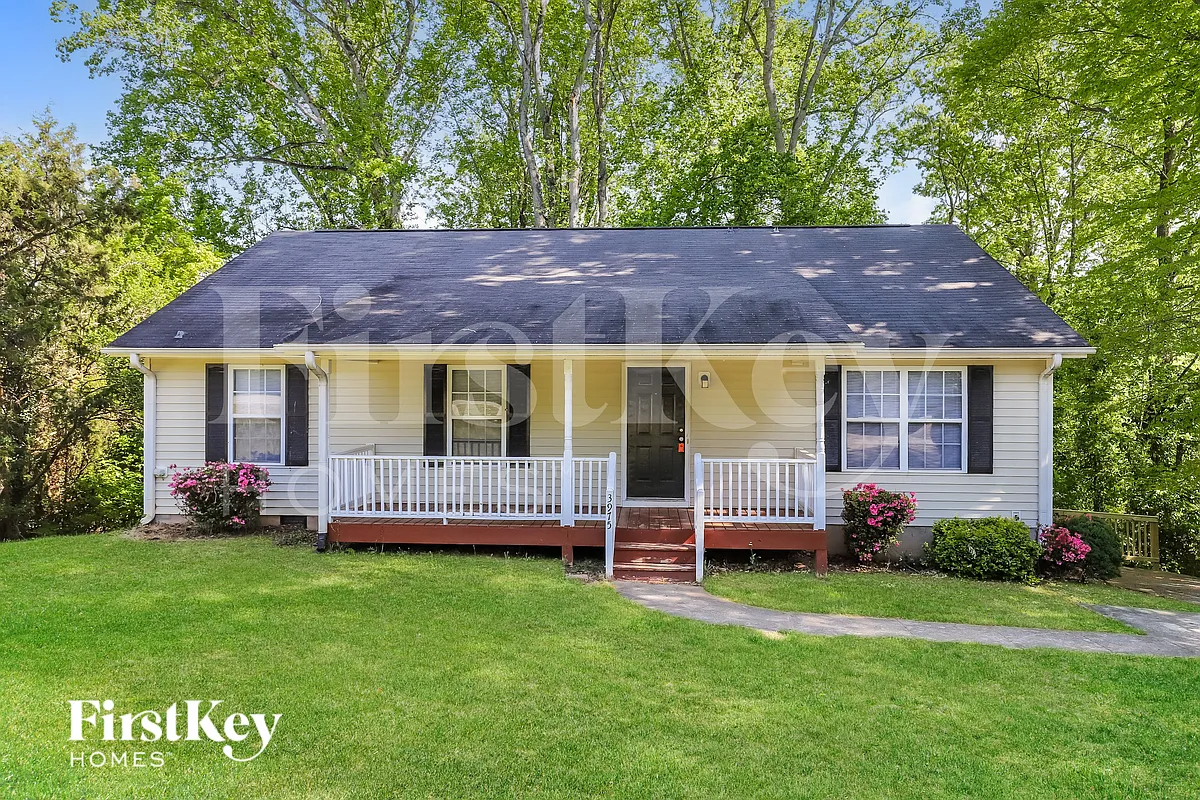 Building Photo - 3975 Leinbach Dr