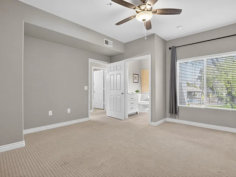 7401 W Arrowhead Clubhouse Dr #2045 — Photo 17