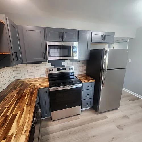 108 Lindsay St Photo 1
