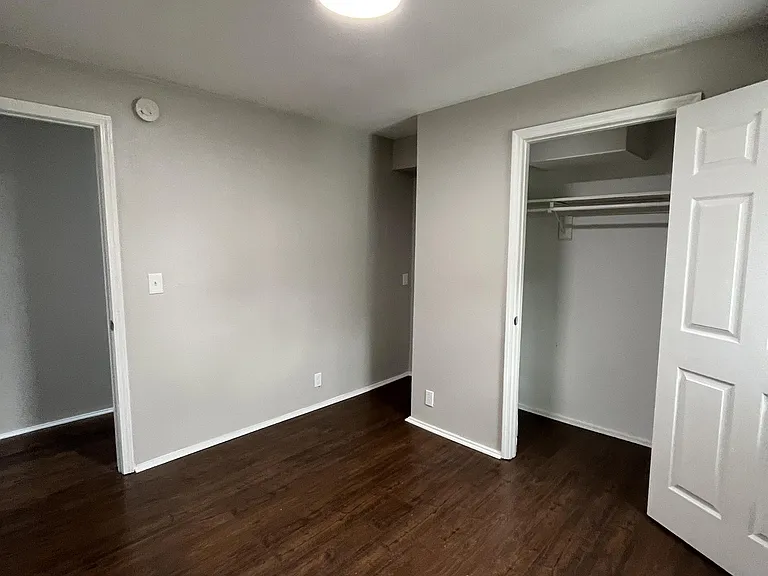 2219 Albion St #C — Photo 10