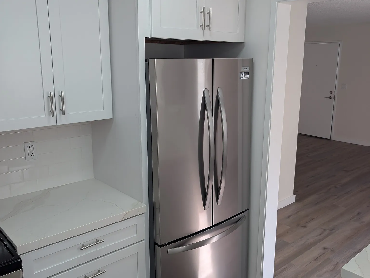 2 bed, 1200 sqft, $4,650 — Photo 3