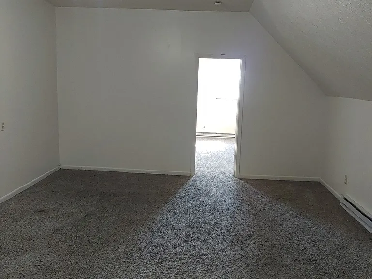 150 Main St #7 — Photo 11