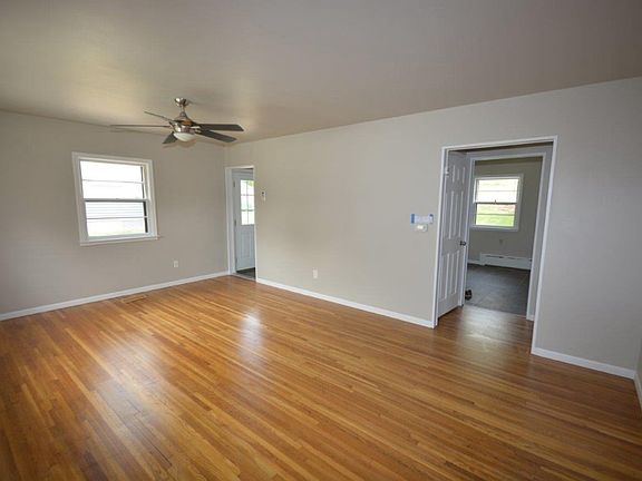 5th image of 2316 S Olive St