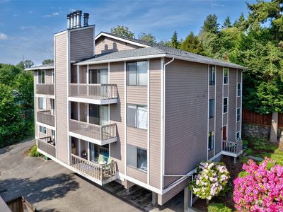 2334 NE 102nd Street #101, Seattle, WA, 98125