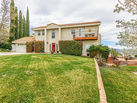 2nd image of 42776 Deerwalk Dr