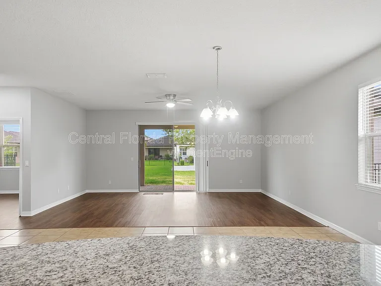 2772 Mead Ave — Photo 12