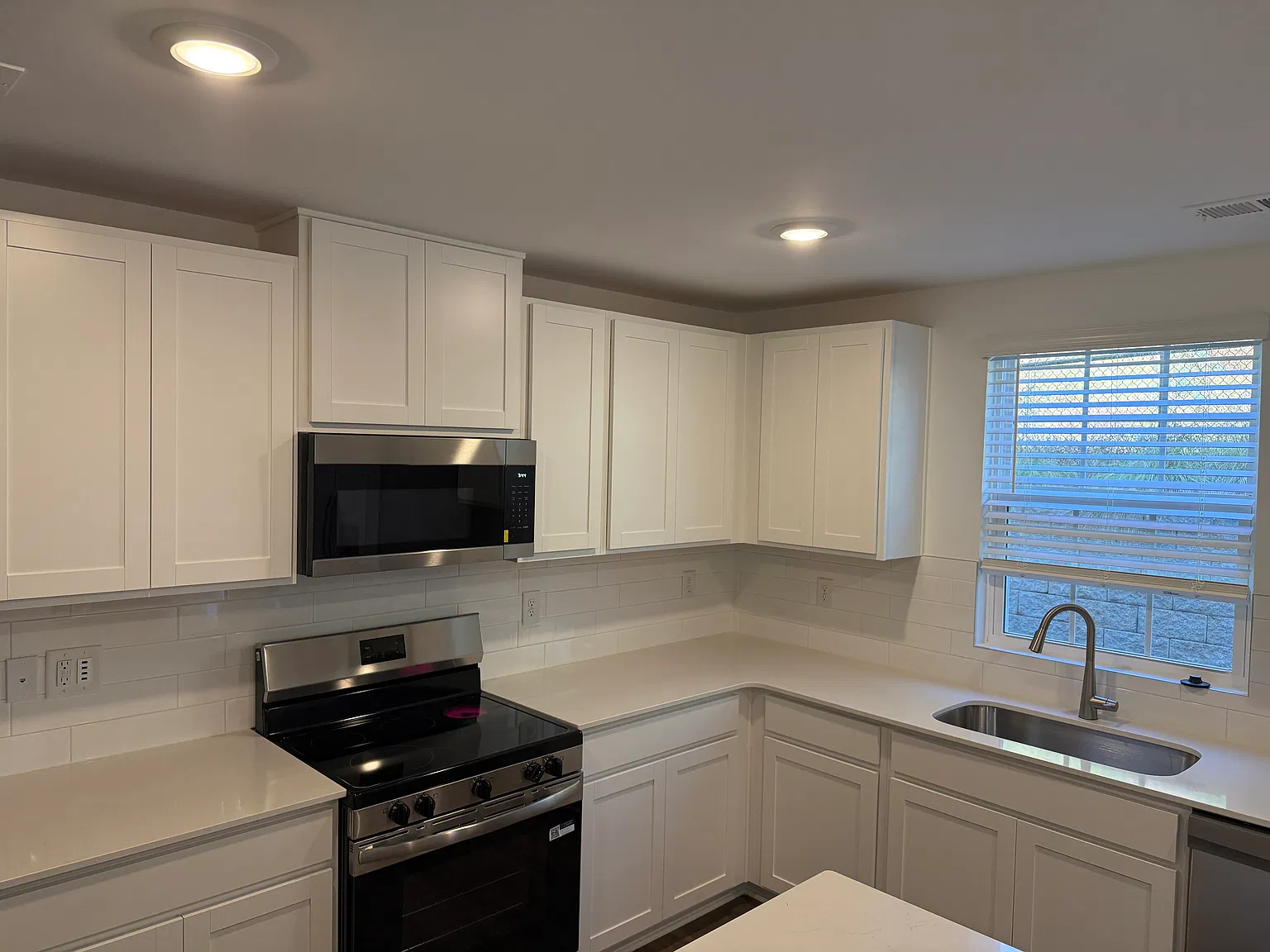 848 Mahaffey Ct — Photo 3