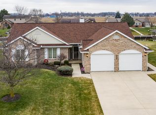 6698 Hillside Ct, Celina, OH 45822
