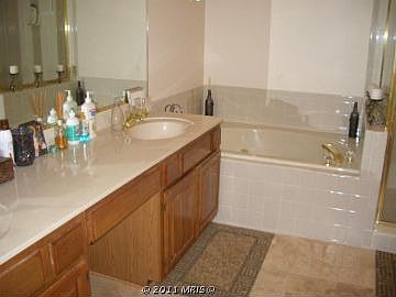 5th image of 103 Southampton Ct