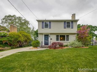 1923 Hutchinson Ave SE, Grand Rapids, MI 49506